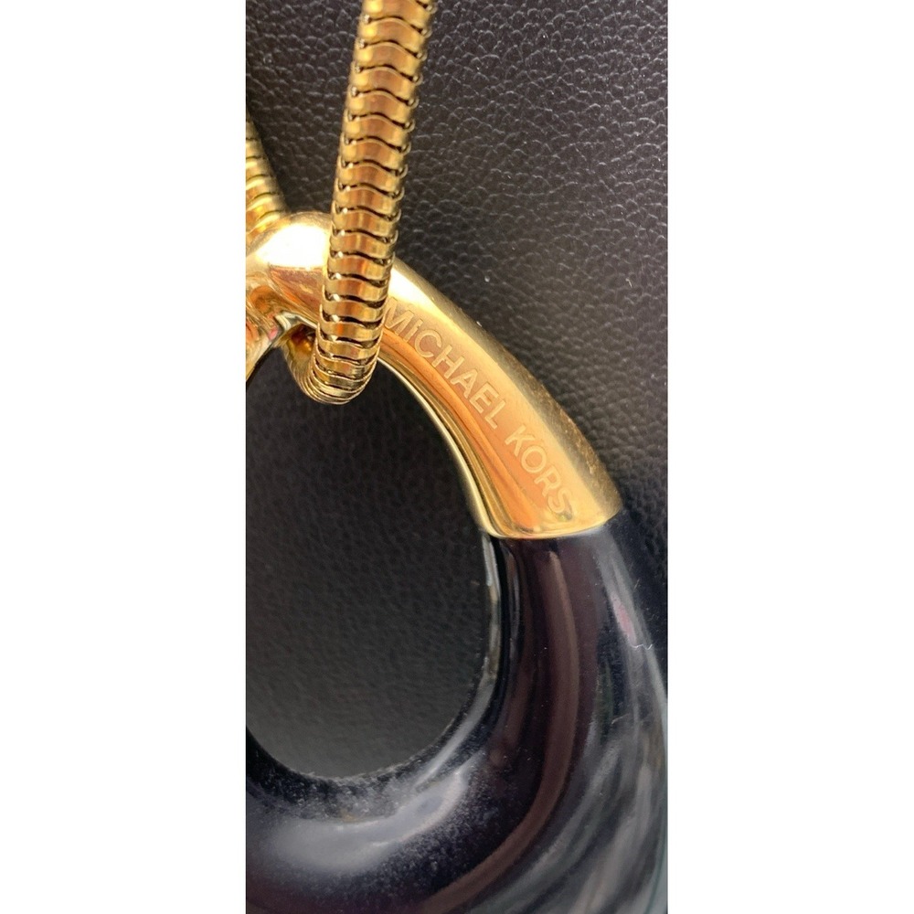 Michael Kors Gold Tone Snake Chain W Black & Gold Tone Teardrop Pendant Necklace - Picture 5 of 6